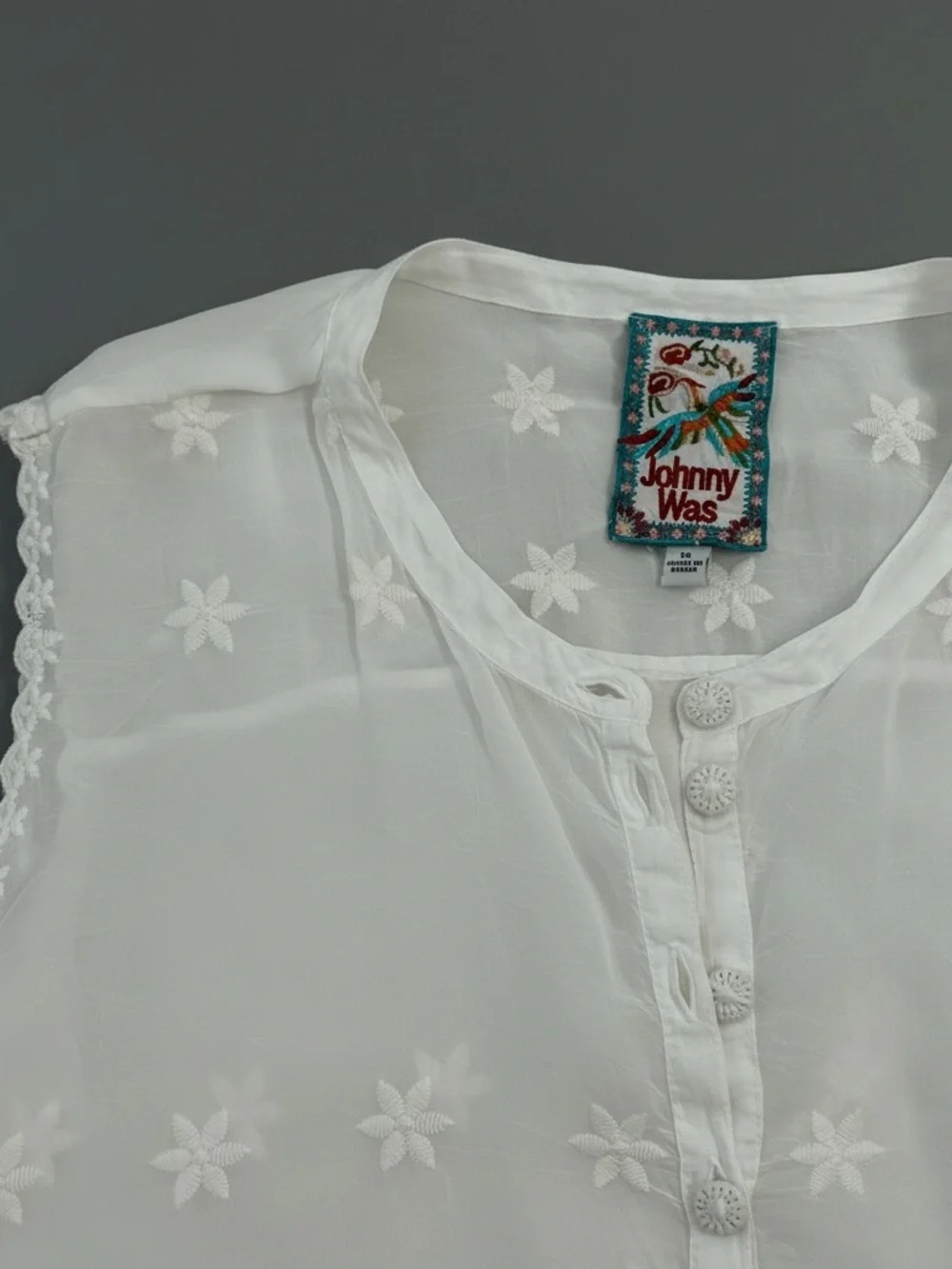 Johnny Was White Sleeveless Embroidered Lace Trim Top - Picture 3 of 5